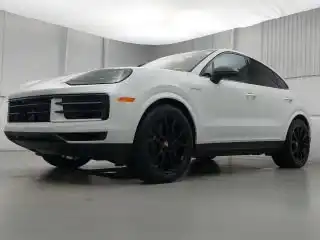 2026 Porsche Cayenne E-Hybrid's photo