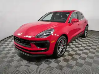 2022 Porsche Macan S's photo