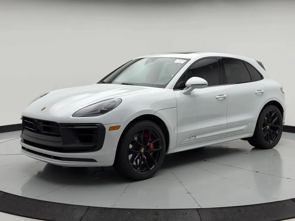 2023 Porsche Macan GTS photo 4