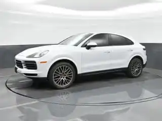 2023 Porsche Cayenne Platinum Edition's photo