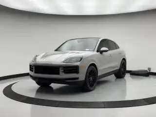 2025 Porsche Cayenne Base's photo