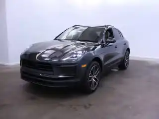 2025 Porsche Macan Base's photo
