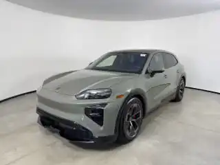 2026 Porsche Cayenne Cayenne Turbo Electric's photo