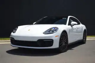 2023 Porsche Panamera 4 Platinum Edition photo 1