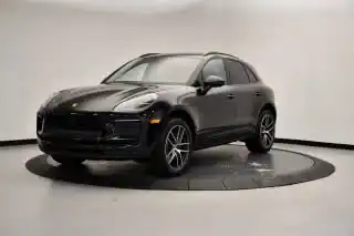 2026 Porsche Macan Base's photo
