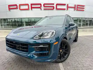 2025 Porsche Cayenne GTS's photo