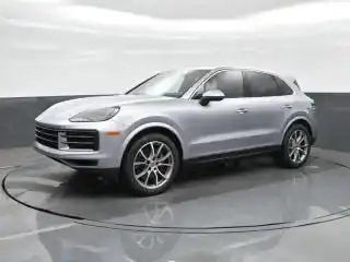 2026 Porsche Cayenne Base's photo