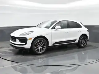 2025 Porsche Macan Base photo 1
