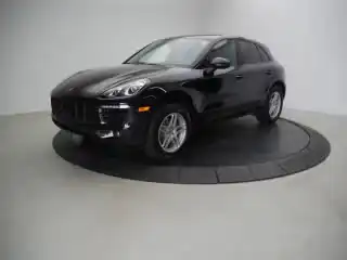 2018 Porsche Macan Sport Edition's photo