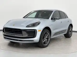 2025 Porsche Macan T's photo