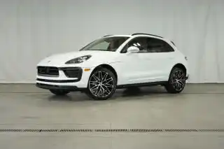 2025 Porsche Macan Base's photo