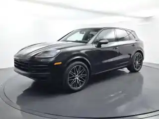 2025 Porsche Cayenne Base's photo