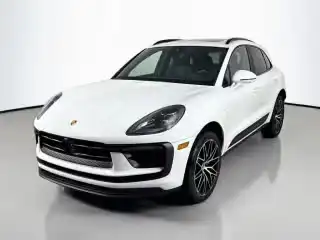 2026 Porsche Macan Base's photo