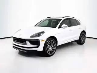 2026 Porsche Macan T photo 1