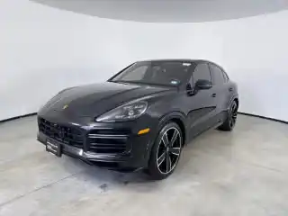 2023 Porsche Cayenne Turbo's photo