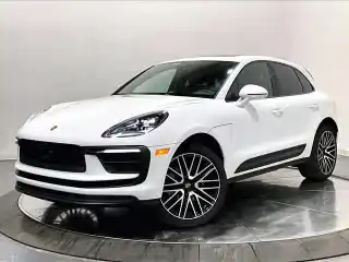 2026 Porsche Macan T's photo