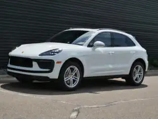 2026 Porsche Macan T's photo