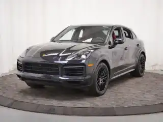 2022 Porsche Cayenne GTS's photo