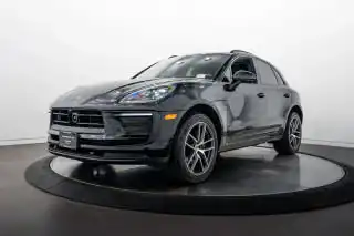 2024 Porsche Macan Base's photo