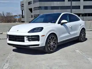 2026 Porsche Cayenne Base's photo