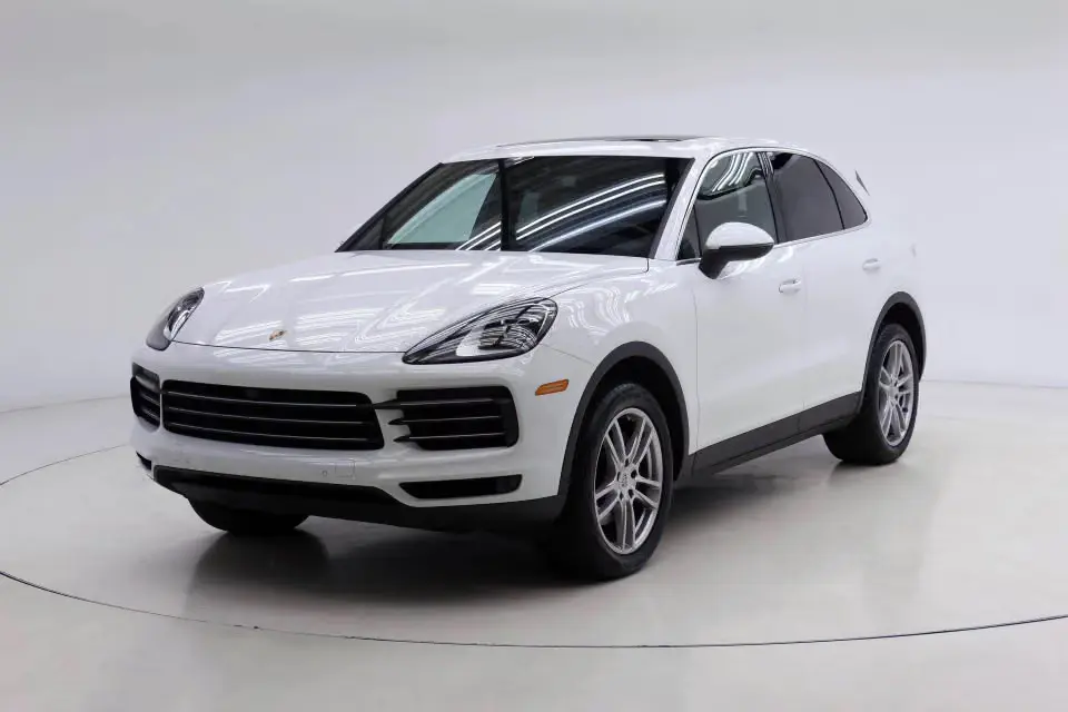 2020 Porsche Cayenne Base photo 3