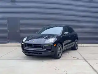 2026 Porsche Macan Base's photo