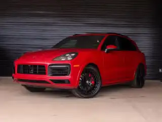 2023 Porsche Cayenne GTS's photo