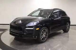 2022 Porsche Macan Base's photo