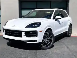 2026 Porsche Cayenne Base's photo