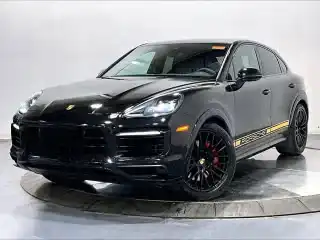 2023 Porsche Cayenne GTS's photo