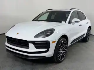 2026 Porsche Macan Base's photo