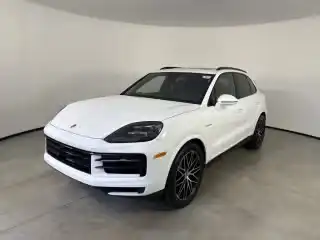 2025 Porsche Cayenne S E-Hybrid's photo