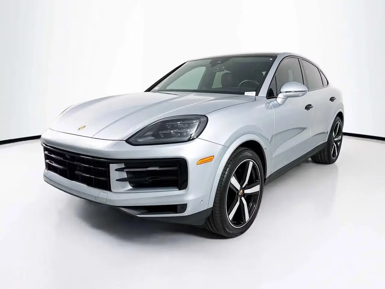 2026 Porsche Cayenne Base photo 4