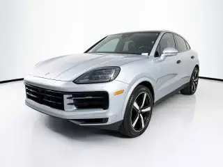 2026 Porsche Cayenne Base photo 5