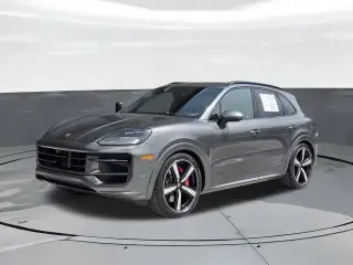 2025 Porsche Cayenne GTS photo 5