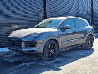 2026 Porsche Cayenne E-Hybrid's photo
