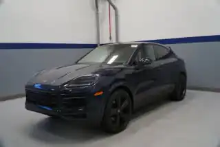2026 Porsche Cayenne Base's photo