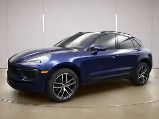 2025 Porsche Macan Base's photo