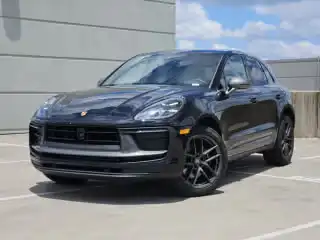 2026 Porsche Macan T's photo