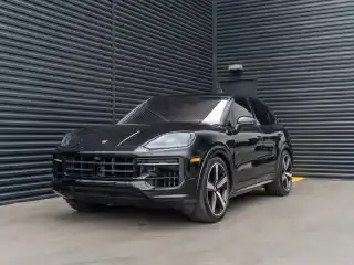2025 Porsche Cayenne GTS's photo