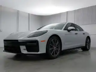 2026 Porsche Panamera 4's photo