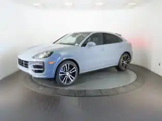 2025 Porsche Cayenne S's photo