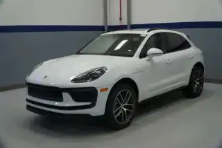 2026 Porsche Macan T's photo