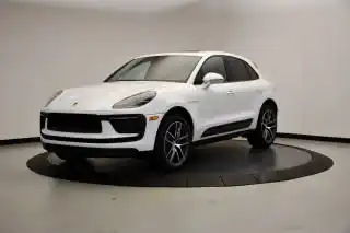 2026 Porsche Macan T's photo