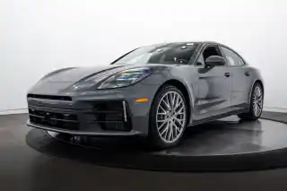 2026 Porsche Panamera 4's photo