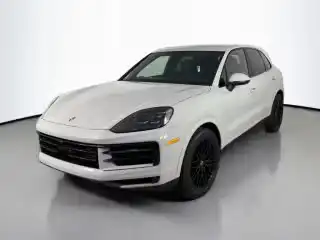 2025 Porsche Cayenne Base's photo