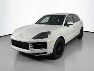 2025 Porsche Cayenne Base photo 5
