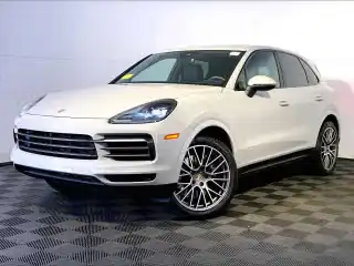2023 Porsche Cayenne Platinum Edition's photo