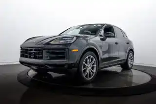 2026 Porsche Cayenne Base's photo