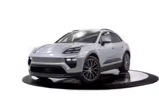2026 Porsche Macan Macan 4S Electric's photo